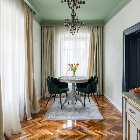 Magister Seven Bed & Breakfast Sibiu