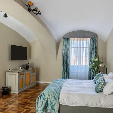 Magister Seven Bed & Breakfast