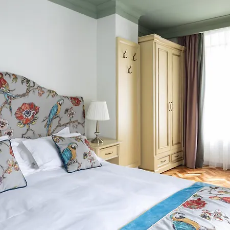 Magister Seven Bed & Breakfast