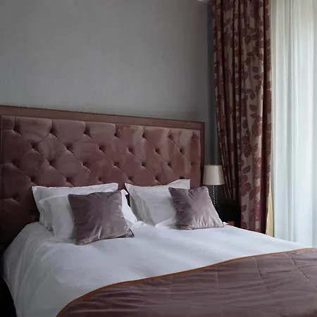 Magister Seven Bed & Breakfast *